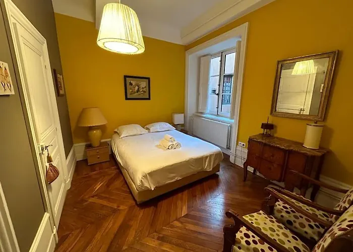 Les 24 Colonnes Apartamento *