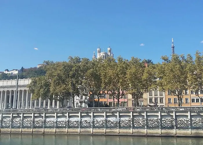 Les 24 Colonnes Apartamento