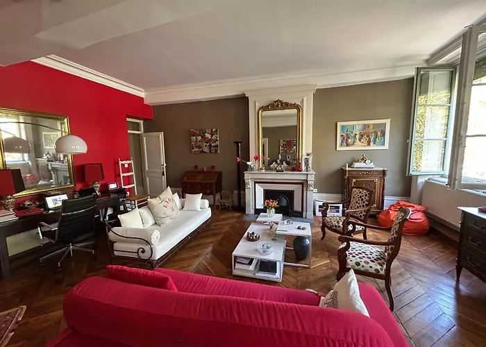 Les 24 Colonnes Apartman *